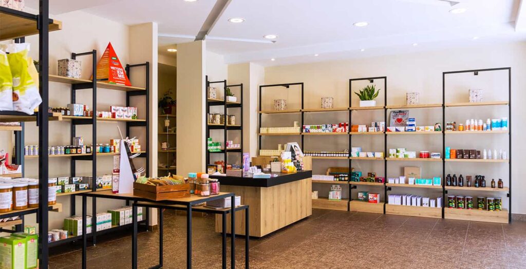 Arredamento parafarmacia e arredamento erboristeria: linea d'arredo semplice ed elegante