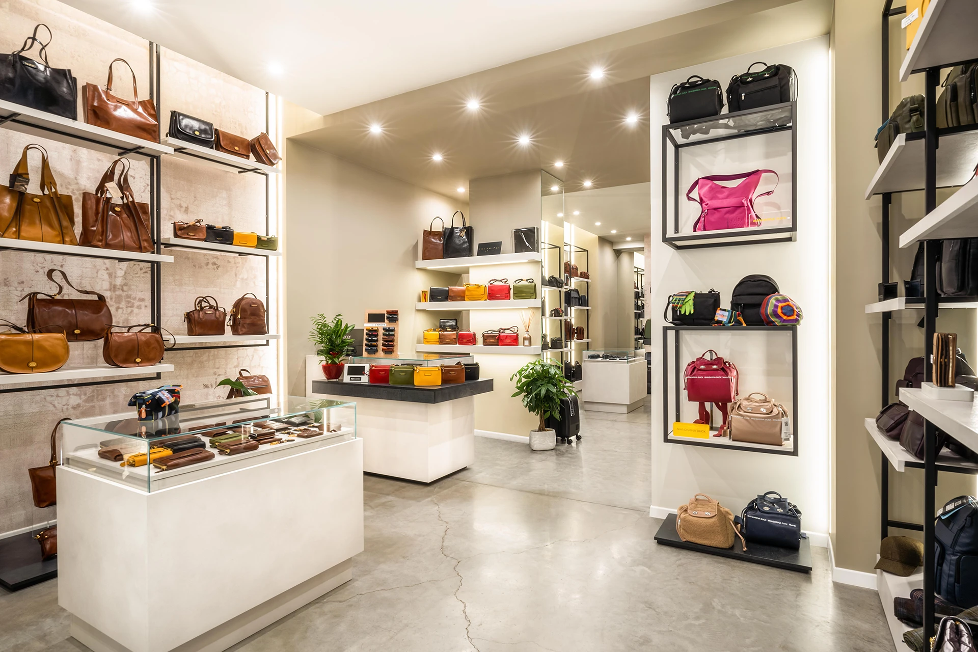 Scarpe, borse e accessori - La Fiorente